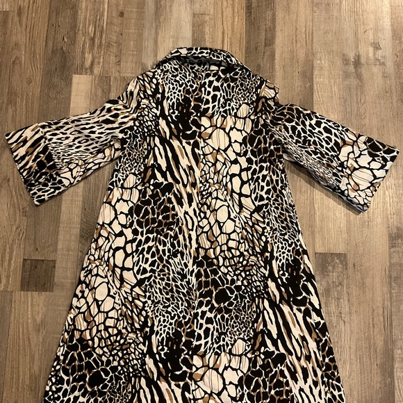 Charles Gray London kimono coat - Picture 2 of 7